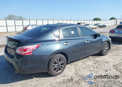 2015 Nissan Altima 2.5 S z USA, uszkodzony, nr VIN 1N4AL3AP5FC474130